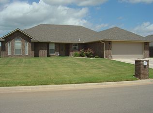 1817 Javelina Dr, Altus, OK 73521