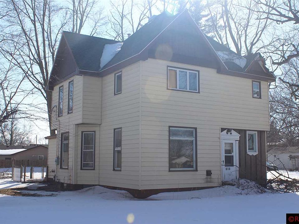 1st image of 242 1st Ave NW