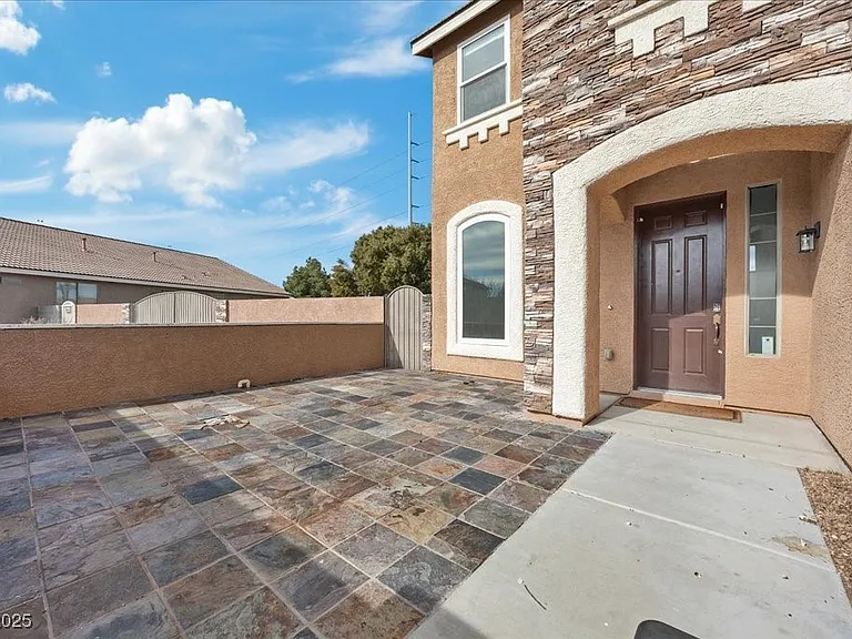 6332 Peggotty Ave — Photo 50