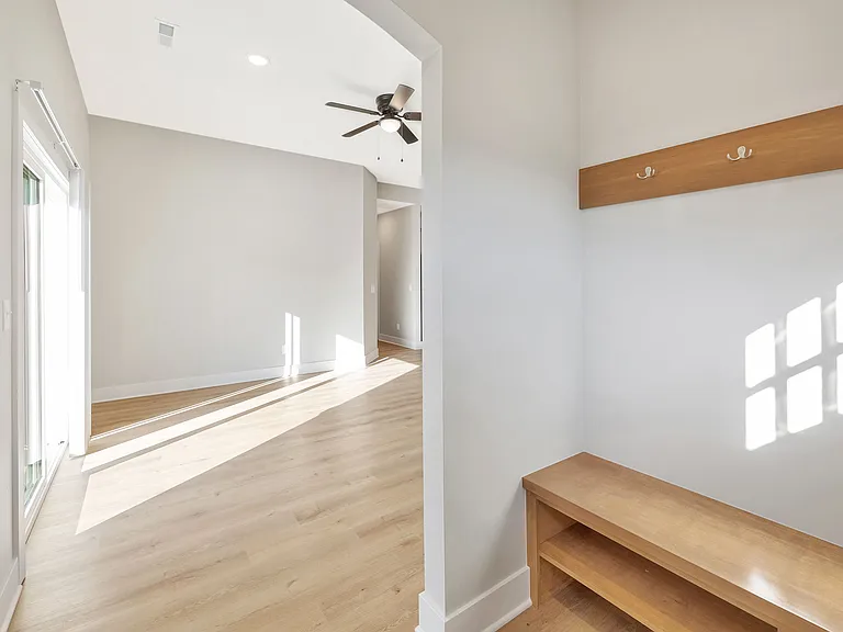 576 Long Path Ct — Photo 8