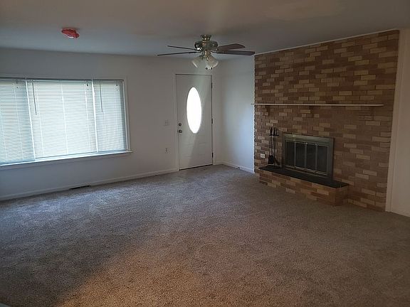 2nd image of 870 Hinford Ave