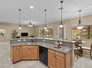 1017 W Tenniel Dr, Green Valley, AZ 85614