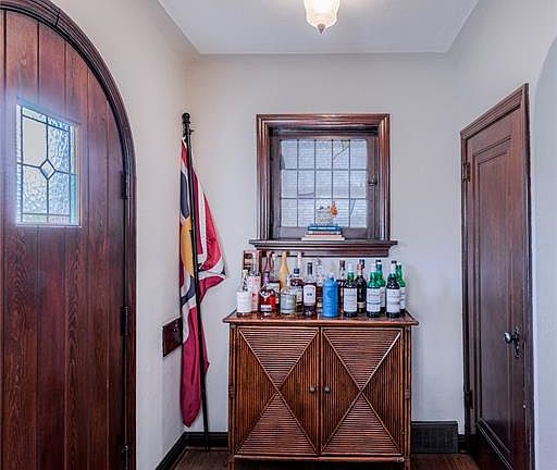 4th image of 5425 Pernod Ave