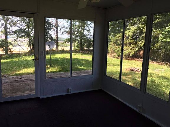 2nd image of 368 Shannon Dr