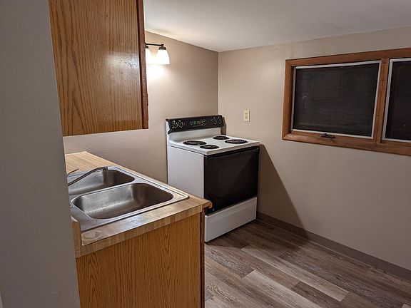 3rd image of 308 E Portage Trl APT 3