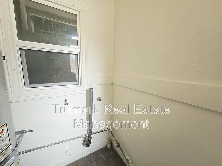 380 W California Ave — Photo 13