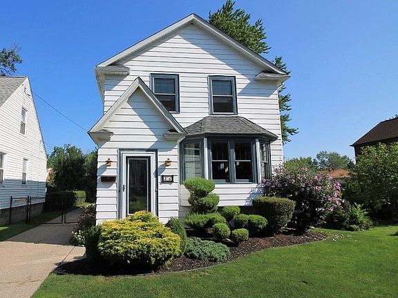 2nd image of 26 Argyle Ave