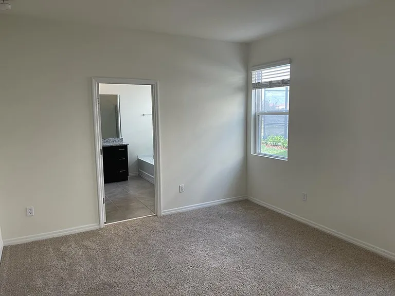 7809 Oak Reflection Loop — Photo 11