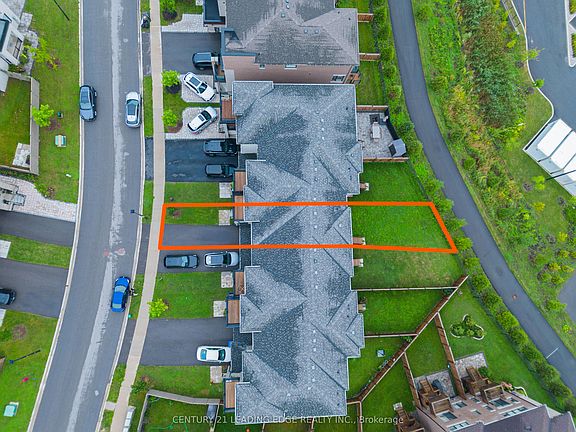 5th image of 332 Laplante St