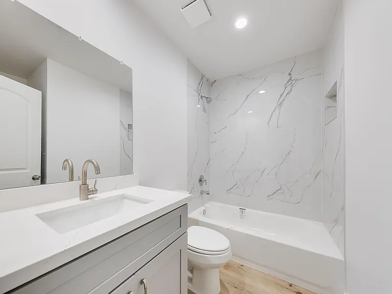 3635 Ward St — Photo 25