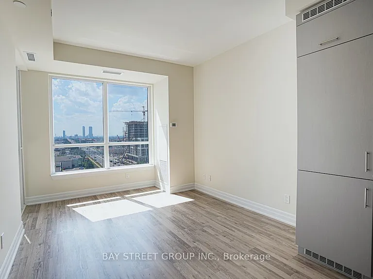 9085 Jane St #1107 — Photo 14