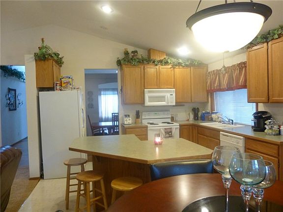 5th image of 14629 24th Ave E