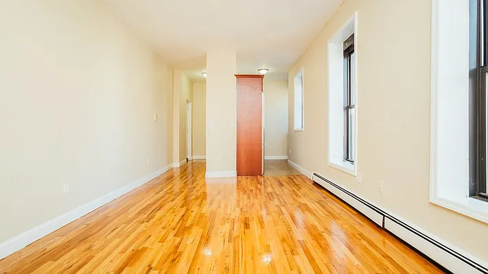 Rented by Nooklyn NYC LLC | media 31