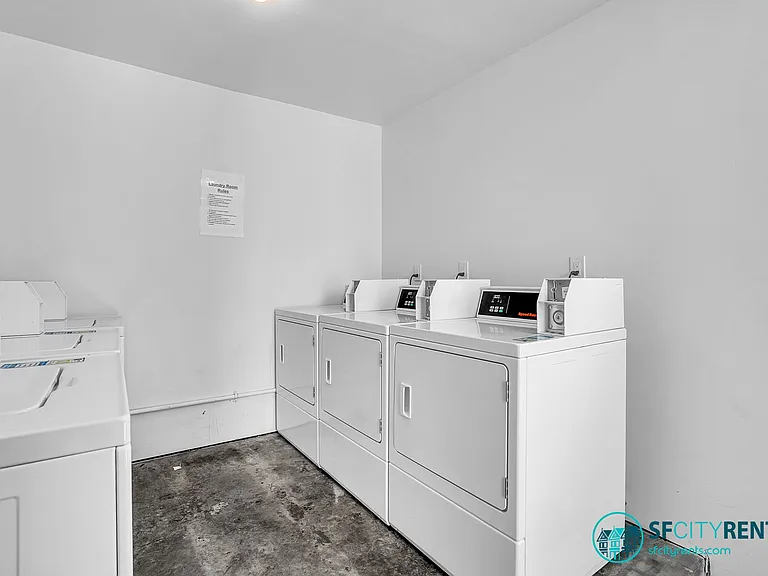 1540 Hudson St #302 — Photo 27