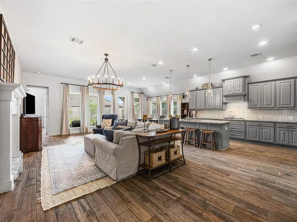 28169 Knight Peak Dr, Spring, TX 77386