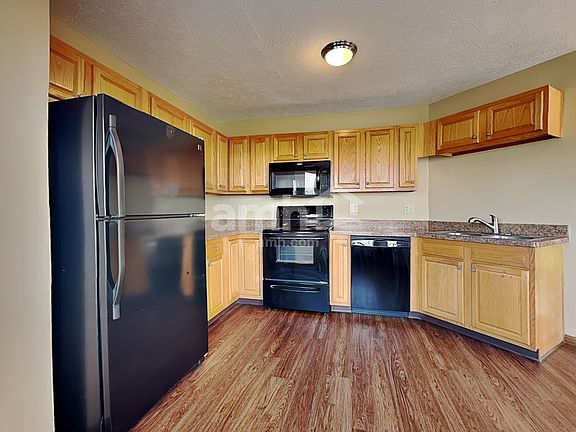 3rd image of 4705 Norwich Ct
