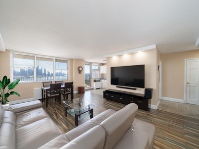 6040 Boulevard East #12D, West New York, NJ, 07093