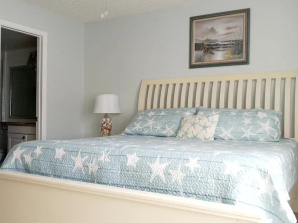 127 Lake Pine Circle #D-2, Greenacres, FL 33463