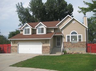 807 E Tara Cir, Midvale, UT 84047