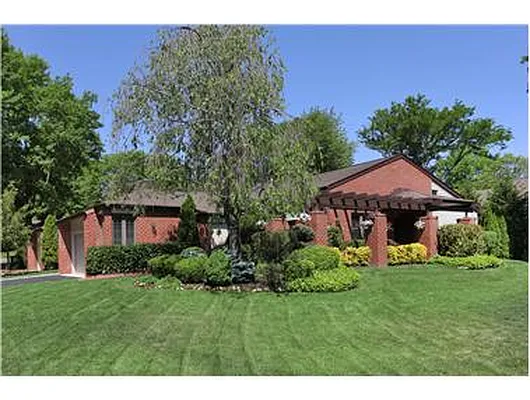 Sold by Douglas Elliman | media 3