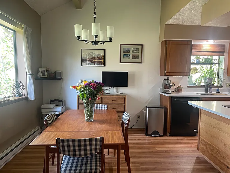 101 S Neyland Ave #4 — Photo 1