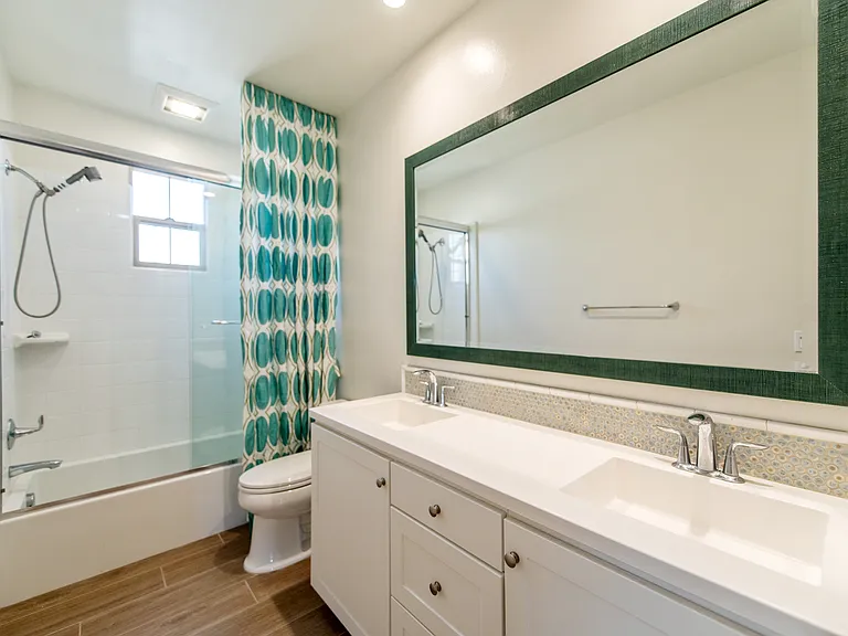 152 Damsel — Photo 20