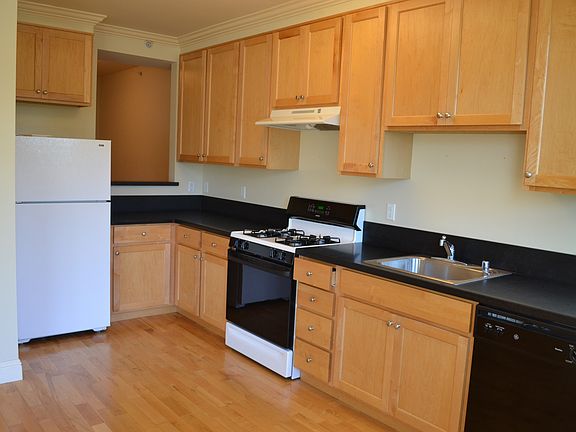 5th image of 1738 Haight St APT 309