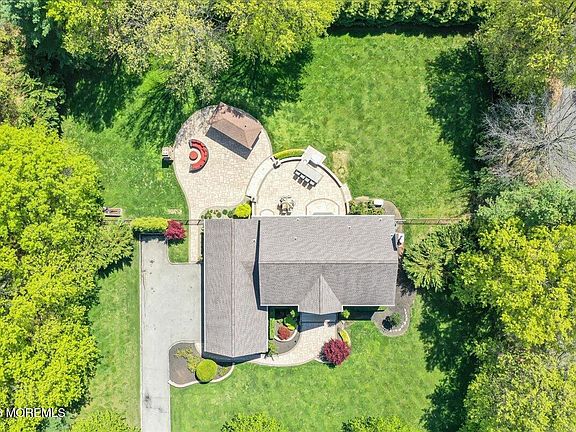 2nd image of 6 Chardonnay Drive