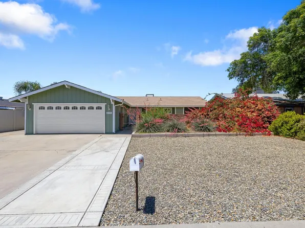 2141 S Akers St, Visalia, CA 93277