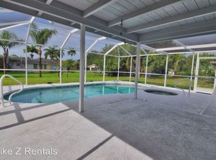 1200 Hilltop Dr, Naples, FL 34103