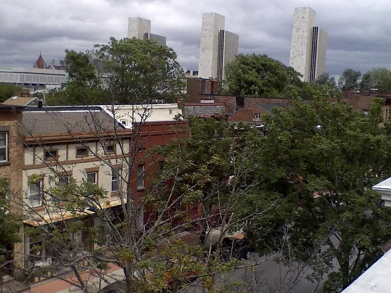 390 Madison Ave #4 — Photo 10