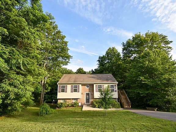 2nd image of 171 Archers Pl Lot 7