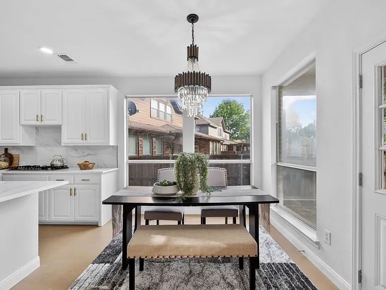 1709 Stapleton Dr — Photo 9
