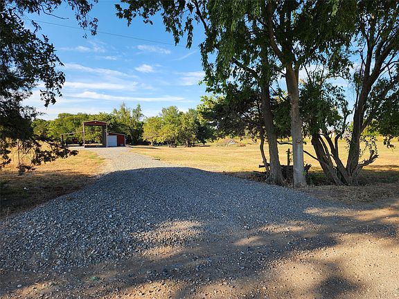 2nd image of 250 County Road 4140
