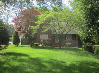 28 Pleasant Dr, Wheeling, WV
