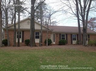 1607 Bearhollow Rd, Greensboro, NC 27410
