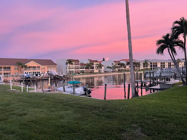 1936 Beach Pkwy APT 111, Cape Coral, FL 33904