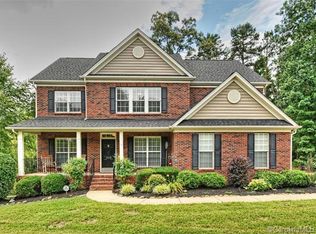 1512 Golden Rain Dr, Matthews, NC 28104