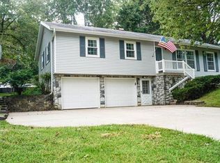 1604 Johnston St, Liberty, MO 64068