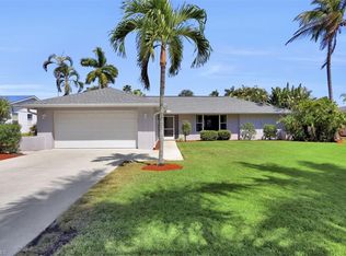 231 Pebble Beach Cir, Naples, FL 34113