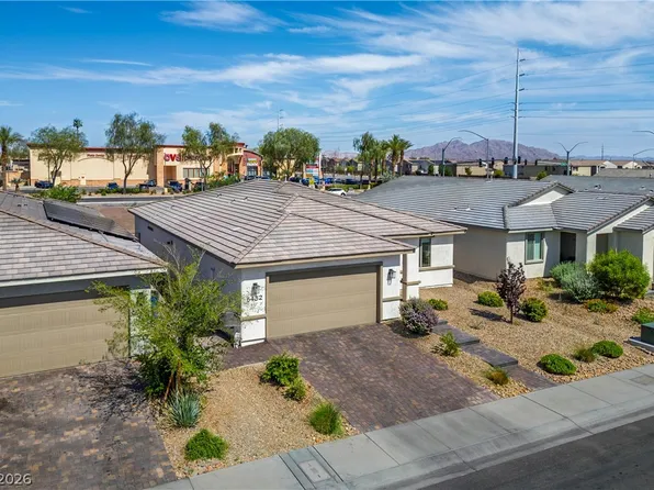 6432 Linden St, North Las Vegas, NV 89086