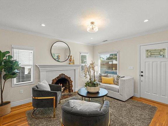 5th image of 1049 Obrien Ct