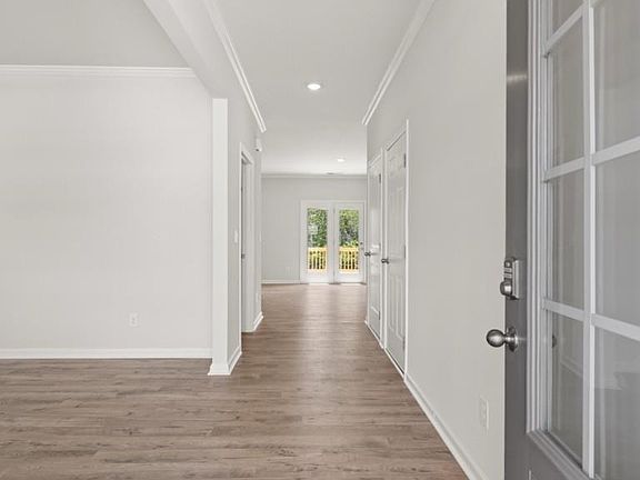 2nd image of 50 Thompson Ct