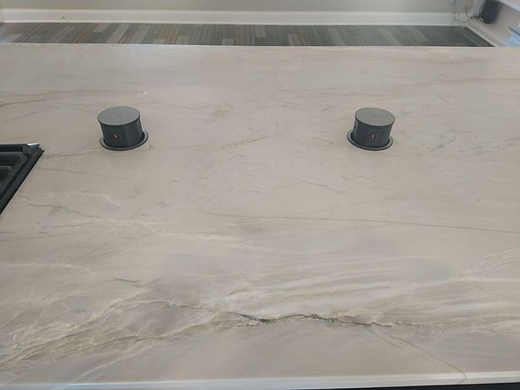 5th image of 7 Laura Ln