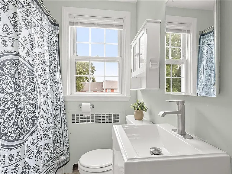 8 Enjay Ave — Photo 36
