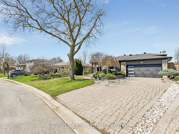 2nd image of 43 Ferndale Cres