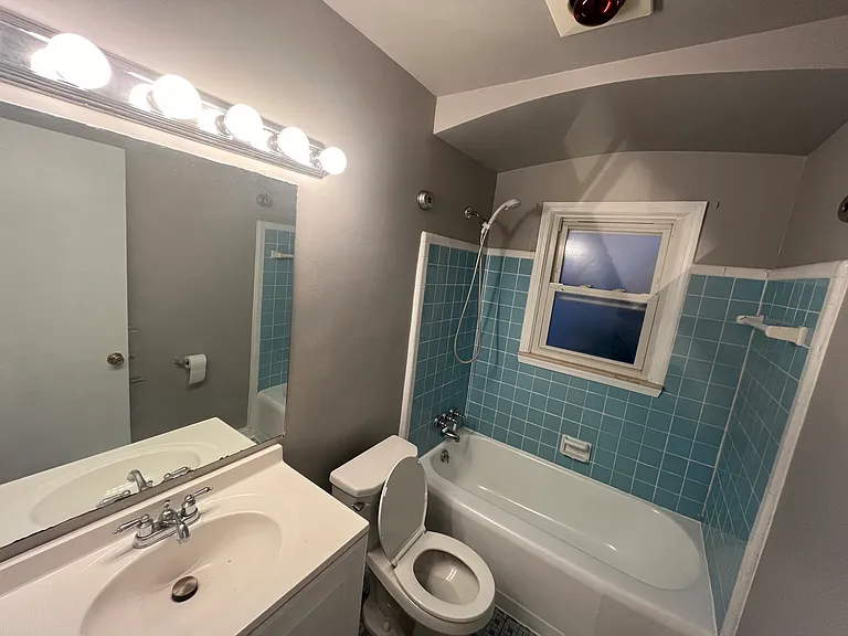 392 Sherbourne St #392 — Photo 5