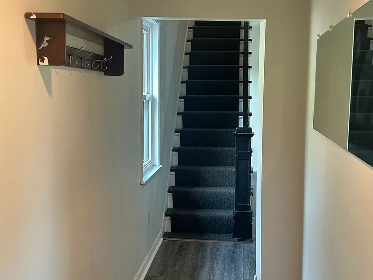 617 N Main St — Photo 10