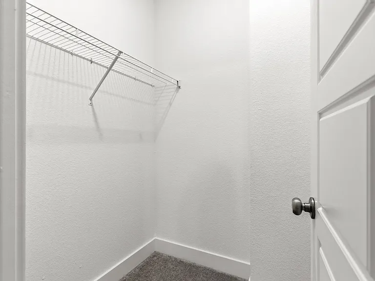 2923 Pretty Lake Ave #A — Photo 18