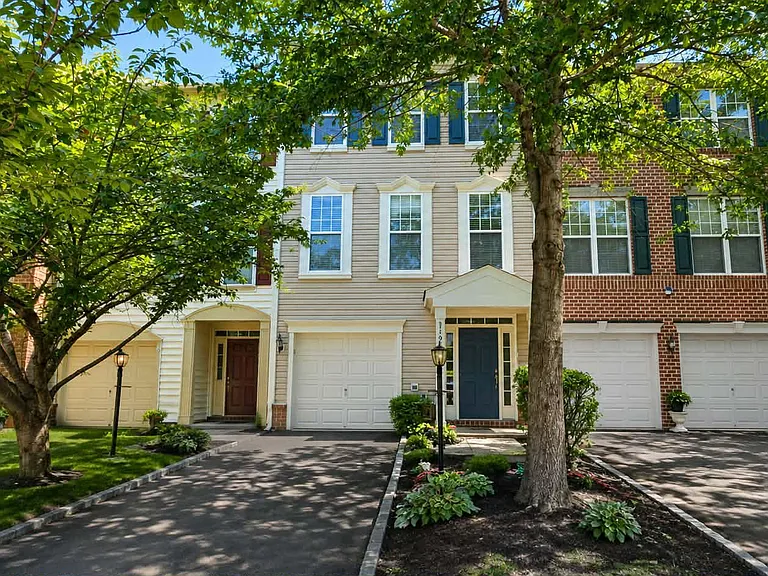 9147 Cascade Falls Dr — Photo 1